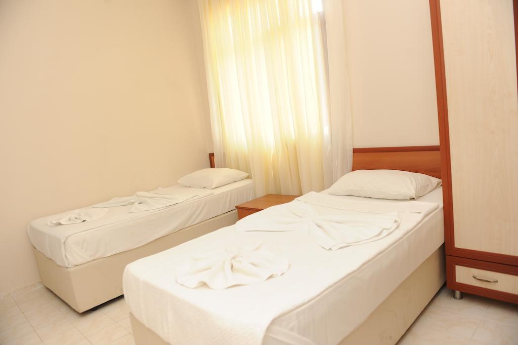 Holiday World Hotel Alanya Oda fotoğraf