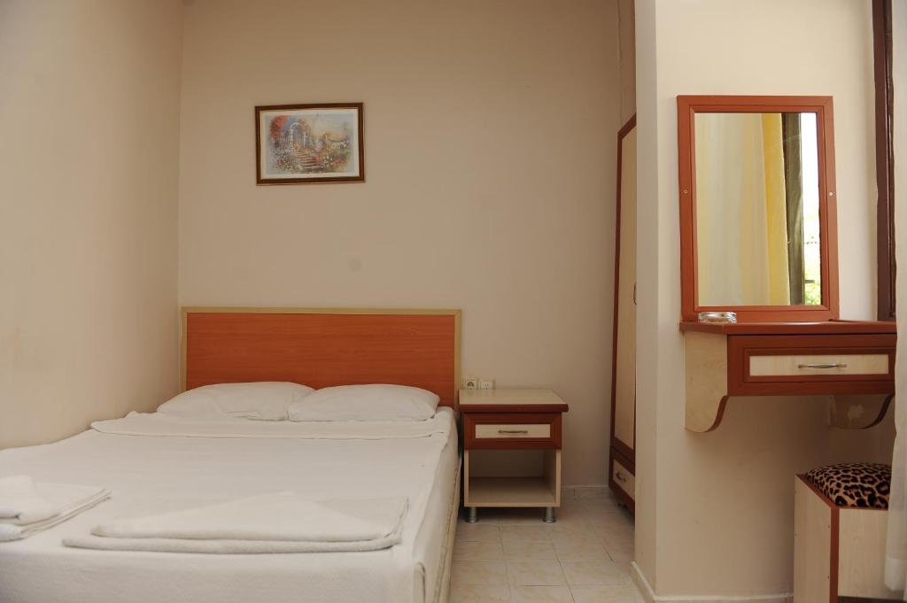 Holiday World Hotel Alanya Oda fotoğraf